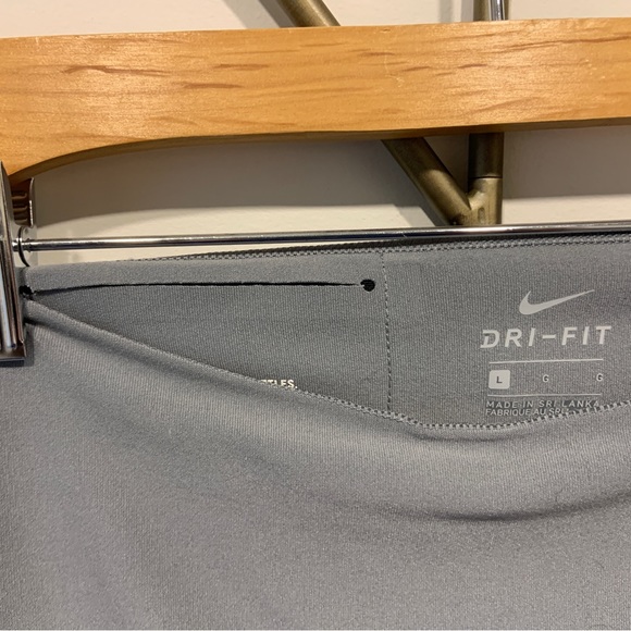 Nike Dri-fit full length high waisted leggings - Picture 2 of 3